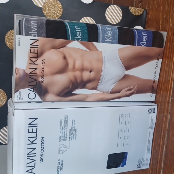 Calvin klein 4 pack  Brief/Slip Men's Classic Fit - Picture 1 of 6